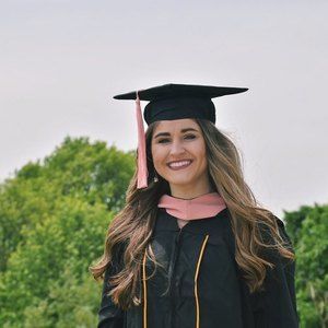 Meet your Posher, Alyssa